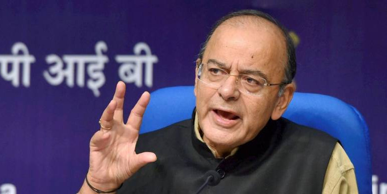 गरीब वर्ग को दस फीसदी आरक्षण संविधान के मूल ढांचे की अवहेलना नहीं है : जेटली