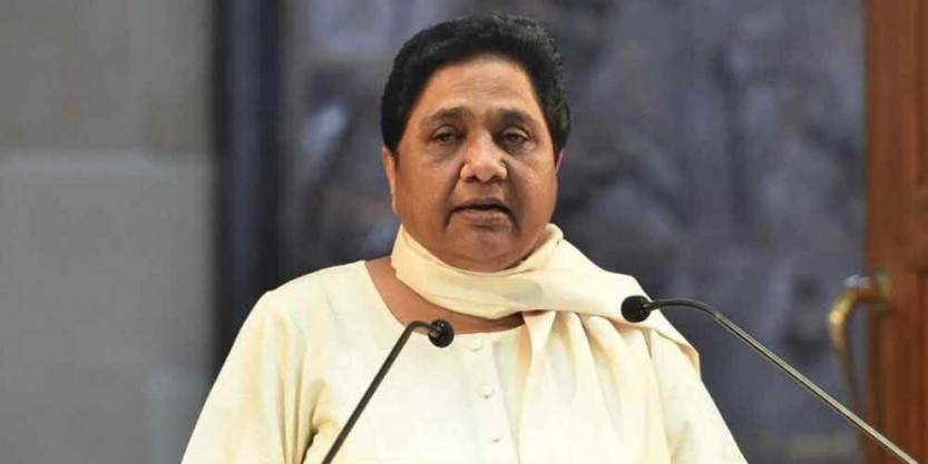 मायावती बोलीं- धार्मिक उन्माद क्यों नहीं रोक रही डबल इंजन वाली बीजेपी सरकार