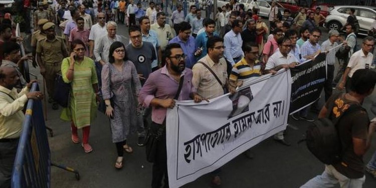 West Bengal doctors withdraw strike