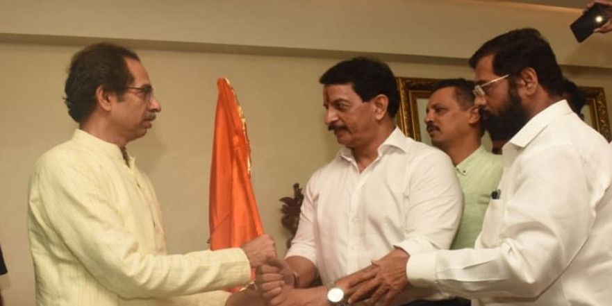 एनकाउंटर स्पेशलिस्ट प्रदीप शर्मा शिवसेना में शामिल, नालासोपारा सीट से लड़ सकते हैं चुनाव