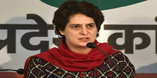 प्रियंका गांधी का आर्थिक मंदी पर ट्वीट- किसी झूठ को सौ बार कहने से सच नहीं हो जाता