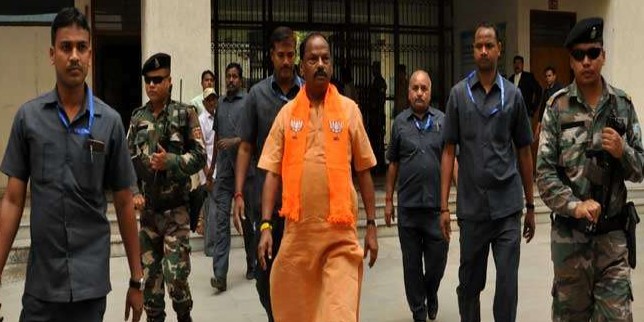 मुख्यमंत्री रघुवर बोले, ईवीएम पर सवाल उठना लोकतंत्र का अपमान