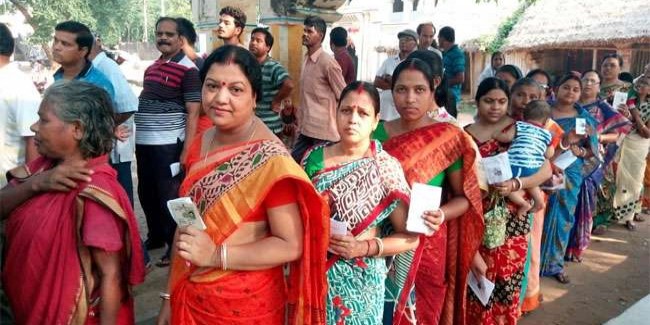Bengal Lok Sabha Elections 2019: बंगाल में 12 बजे तक 38.26 फीसद मतदान