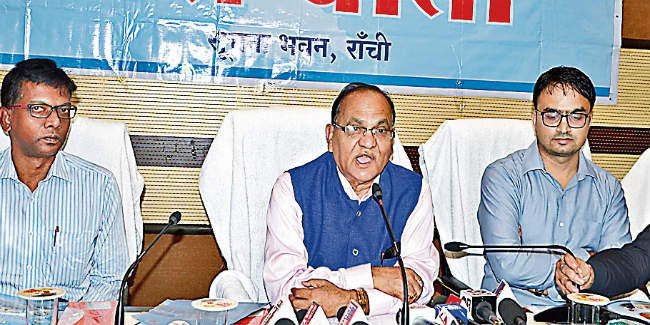 रांची : राजधानी में सिटी बस चलाने के लिए नहीं मिल रहा ऑपरेटर : सीपी सिंह