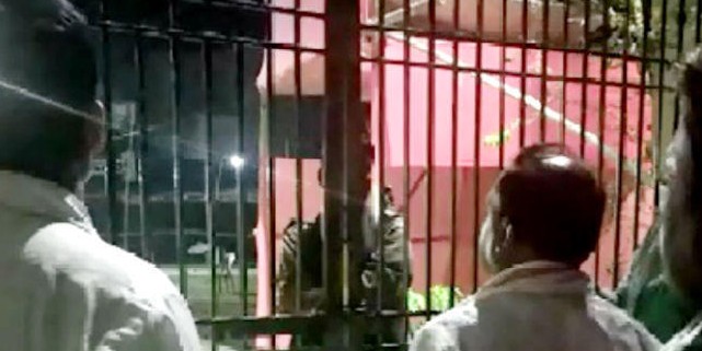 डेढ़ घंटे गुल रही स्ट्रांग रूम की बिजली, RJD उम्मीदवार ने की निर्वाचन पदाधिकारी से शिकायत