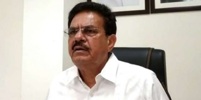 सहकारी बैंकों से ऋण लेने वाले किसानों का फसल बीमा करायेगी सरकार