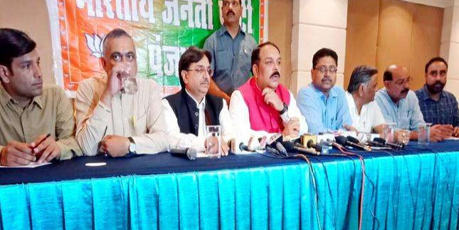 श्वेत मलिक बोले- एक परिवार में दो टिकट से नहीं इन्कार, बस जीत पक्की होनी चाहिए