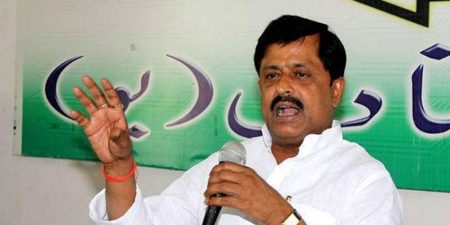 तेजस्वी अपना अखबार या चैनल खोल लें : संजय सिंह