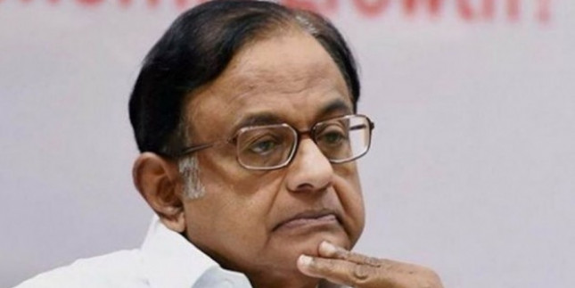 मीर को नजरबंद करना गैरकानूनी, नागरिकों की स्वतंत्रता सुनिश्चित करें अदालतें : चिदंबरम