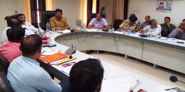 ग्रीष्मकाल में पानी की आपूर्ति व्यवस्था को प्रभावी बनायें: उच्च शिक्षा राज्य मंत्री