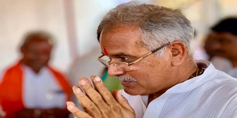CM भूपेश बघेल की माताजी की तबीयत बिगड़ी, दिल्ली दौरा रद्द