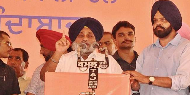 दाखा उपचुनाव के कारण चढ़ा रहा छपार मेले में राजनीतिक पारा, ऐसे चलाए पार्टियों ने एक-दूसरे पर तीर