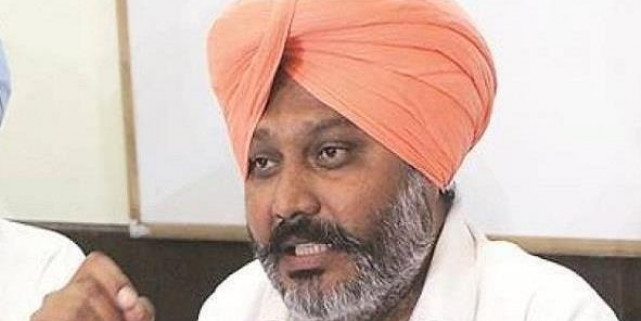 Sikh leaders flay govt over protest ban