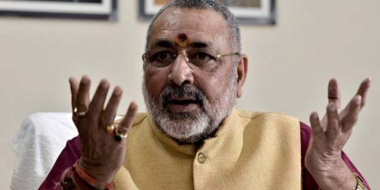 बेगूसराय में जबरन गिरिराज के पक्ष में डलवाया जा रहा वोट, प्रशासन पर आरोप, वीडियो वायरल