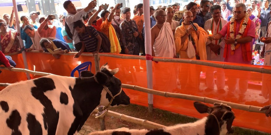 गोमांस खाने वाले, कुत्ते का मांस भी खाएं: भाजपा अध्यक्ष दिलीप घोष