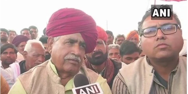 राजस्थान में गुर्जर आंदोलन चौथे दिन भी जारी, झुकने को तैयार नहीं बैंसला, कई ट्रेनें रद्द