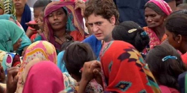 प्रियंका बोलीं-आखिर क्यों पत्रकारों पर हमला बोल रही है यूपी सरकार