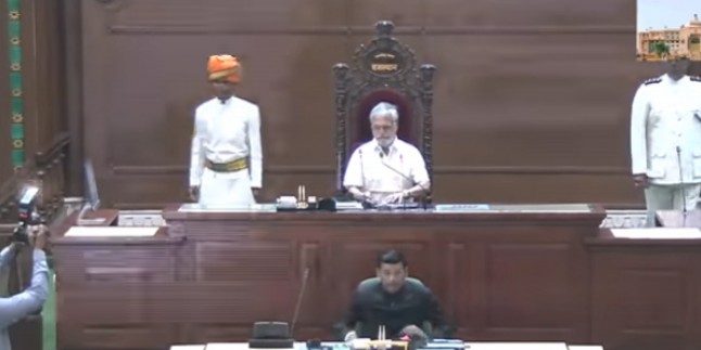 एनएचएम भर्ती विवाद और बजरी के मुद्दे पर सदन में हंगामा