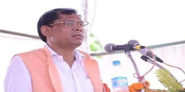 योगी सरकार की लचर और अराजक कार्यशैली : 'सरस्वती सम्मान' की सूची में भ्रष्टाचार का आरोपित शिक्षक