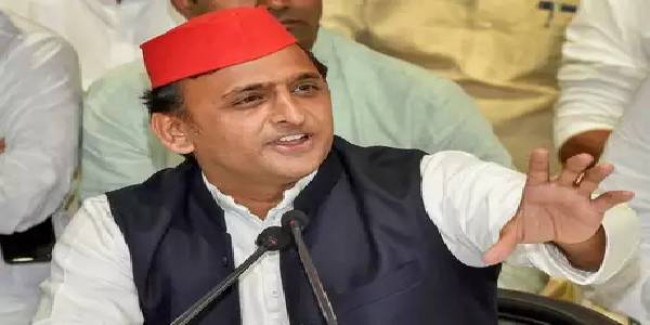 सपा में इस्तीफों से नाराज़ अखिलेश का बीजेपी पर हमला