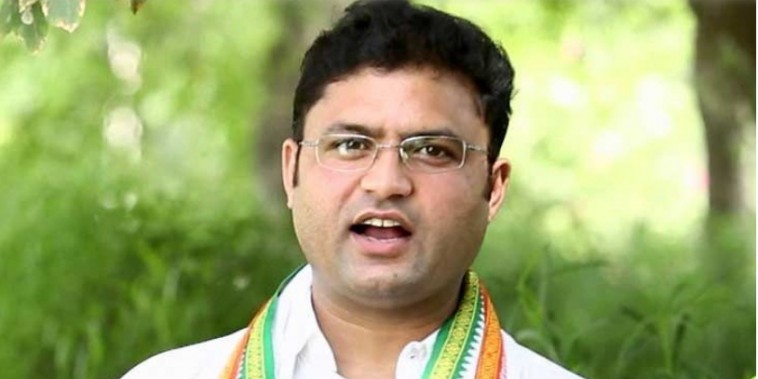 कांग्रेस प्रदेशाध्यक्ष अशोक तंवर ने अनिल विज को बताया पागल, कहा अपने मंत्रालय में बेहतर उपचार कराए