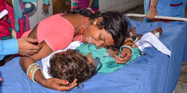 मुजफ्फरपुर में 69 बच्चों की मौत हो गई, तब जागी केंद्र सरकार, हर्षवर्धन करेंगे दौरा