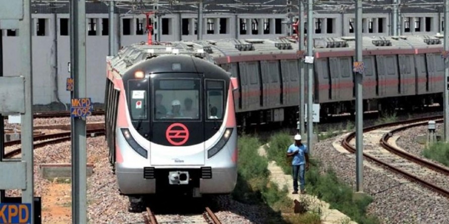 महिलाओं के मुफ्त यात्रा योजना को लागू करने में जुटा डीएमआरसी, सचिवालय में दी प्रेजेंटेशन