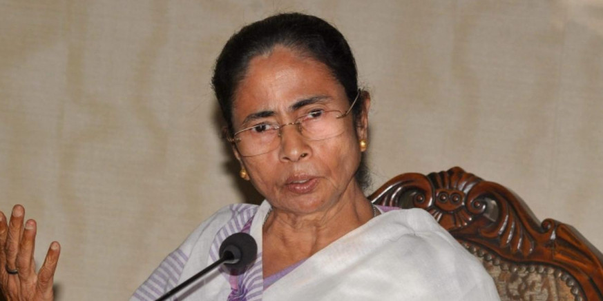 दुर्गा पूजा समितियों को आयकर विभाग के नोटिस पर भड़कीं ममता, TMC विरोध में देगी धरना