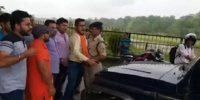 गैरसैंण और देवप्रयाग में शराब फ़ैक्ट्री पर घिरी त्रिवेंद्र सरकार, बीजेपी के वरिष्ठ नेता भी साथ नहीं