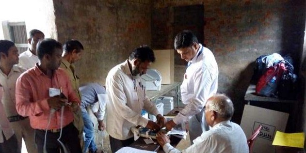 सुबह 12 बजे तक बिहार की चार सीटों के लिए 25 प्रतिशत वोटिंग