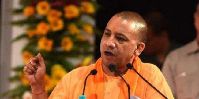 SP-BSP उम्मीदवार को कहा था 'बाबर की औलाद', चुनाव आयोग ने योगी आदित्यनाथ को भेजा नोटिस