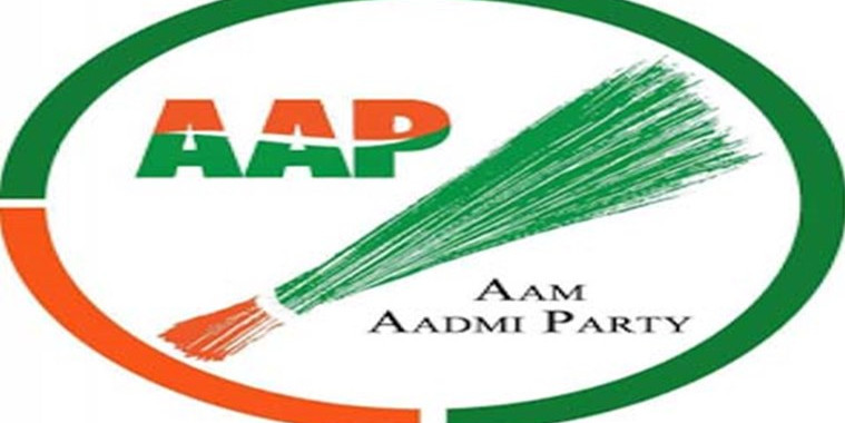 दिल्ली में कांग्रेस-बीएसपी को झटका, कई नेताओं ने थामा 'आप' का दामन