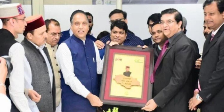 जयराम ठाकुर ने किया मुख्यमंत्री होल्पलाइन सेवा का शुभारंभ
