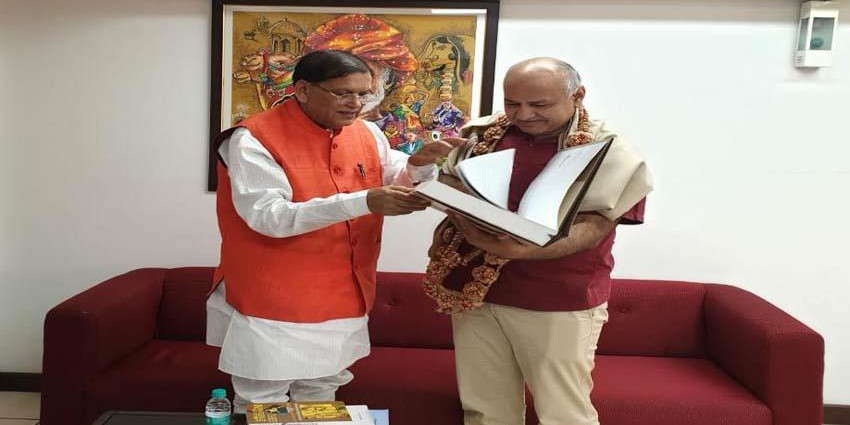 बिंदेश्वर पाठक ने सिसोदिया से मुलाकात कर एंटरप्रेन्योरशिप माइंडसेट करिकुलम से जुड़ने की जताई इच्छा
