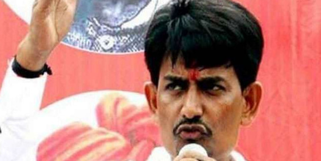 गुजरात में शंकरभाई चौधरी की दावेदारी से बढ़ सकती हैं अल्पेश ठाकोर की मुश्किलें