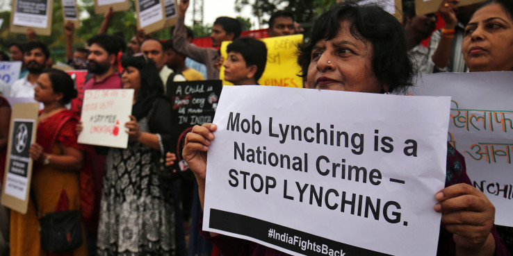 विभाजन और नफ़रत का फैलता दायरा, नाज़ुक मुकाम पर देश!
