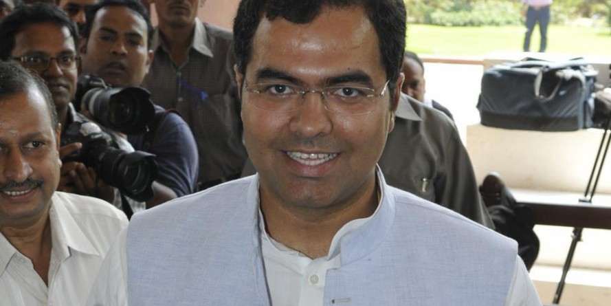 सांसद प्रवेश वर्मा ने सर्वे कर एलजी को सौंपी सूची, 'सरकारी भूमि पर 54 मस्जिद और कब्रिस्तान