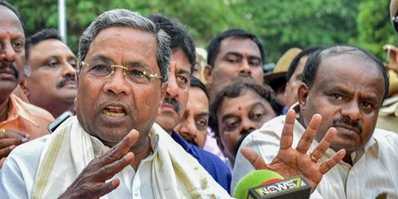 खतरे में कर्नाटक की कांग्रेस-JDS सरकार! इन 10 प्वाइंट्स में समझे, अब तक क्या-क्या हुआ