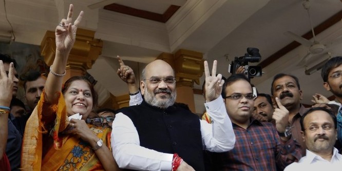 PM मोदी के बाद अमित शाह ने भी डाला वोट