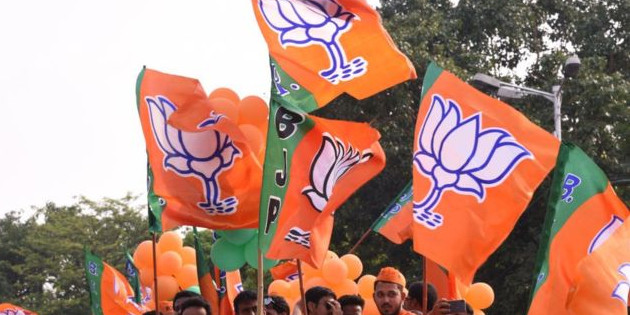 महाराष्ट्र विधानसभा चुनाव : सीट बंटवारे के फार्मूले पर सस्पेंस बनाए रखेगी भाजपा