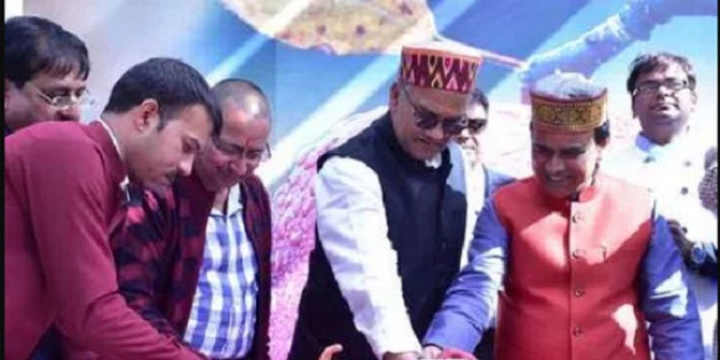 हर्षिल के एप्पल फ़ेस्टिवल में सीएम का ऐलान- नेलांग वैली से 30km दूर तक पर्यटन के लिए खोला जाएगा