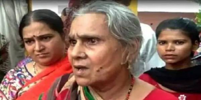 कमलेश तिवारी हत्याकांड- मां ने कहा आरोपियों को फांसी दे सरकार