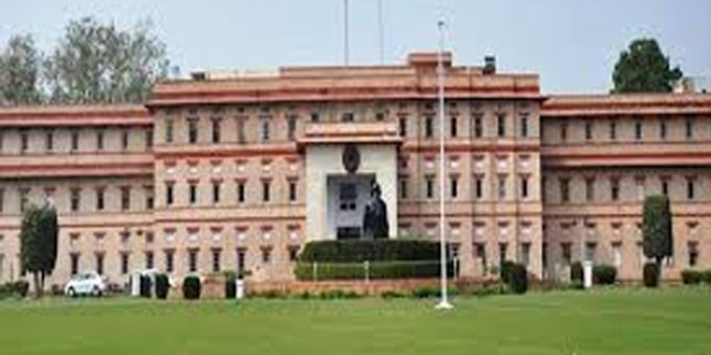संविदा कर्मचारियों के स्थायीकरण को लेकर शासन सचिवालय में बैठक