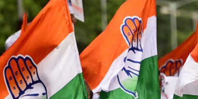 लोकसभा चुनाव में हार के बाद कांग्रेसी दिग्गज अब इस मामले पर उलझे, सांसत में पार्टी