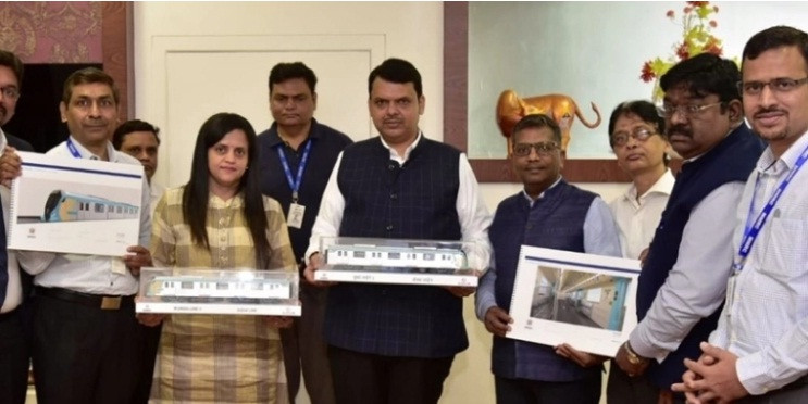 CM Fadnavis unveils rolling stock model of metro line-3