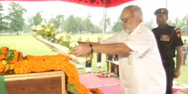 पुलवामा में शहीद नायक अजीत कुमार साहू को शत्-शत् नमन, राज्यपाल ने दी श्रद्धांजलि