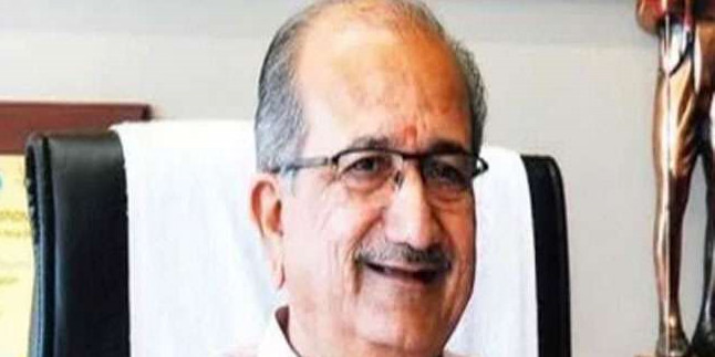 गुजरातः प्रश्नपत्र जांचने में भूल करने वाले सात हजार शिक्षकों पर कार्रवाई