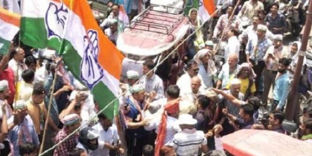 कांग्रेस उम्मीदवार ज्योति खंडेलवाल के रोड शो में लगे मोदी-मोदी के नारे, धक्का-मुक्की