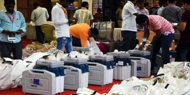 यूपी-बिहार की 16 सीटों पर उपचुनाव, माना जा रहा है आगामी चुनावों का सेमीफाइनल