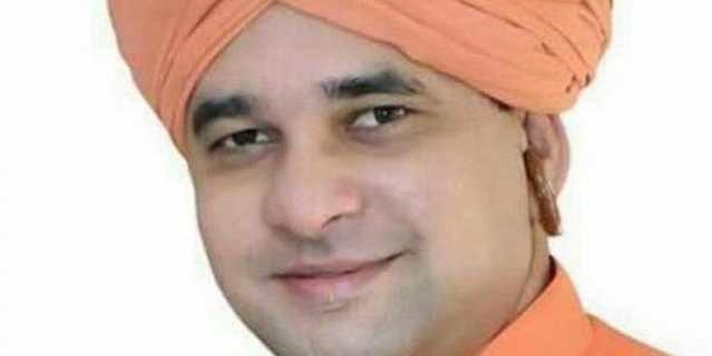 अलवर से सांसद बाल-बाल बचे, अनियंत्रित हेलिकॉप्टर हवा में लहराने के बाद दिल्ली लौटा